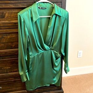 Worn once beautiful emerald satin green dress.